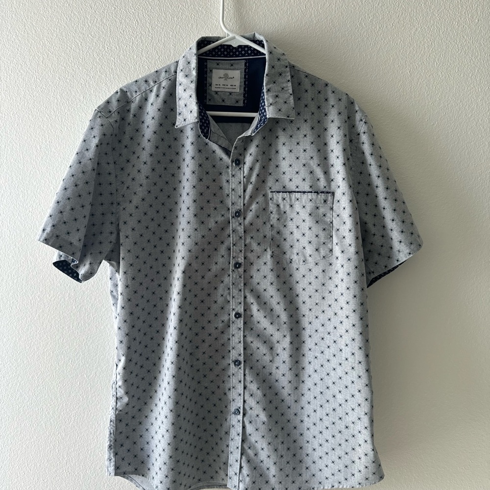 Men’s casual Button down shirt
